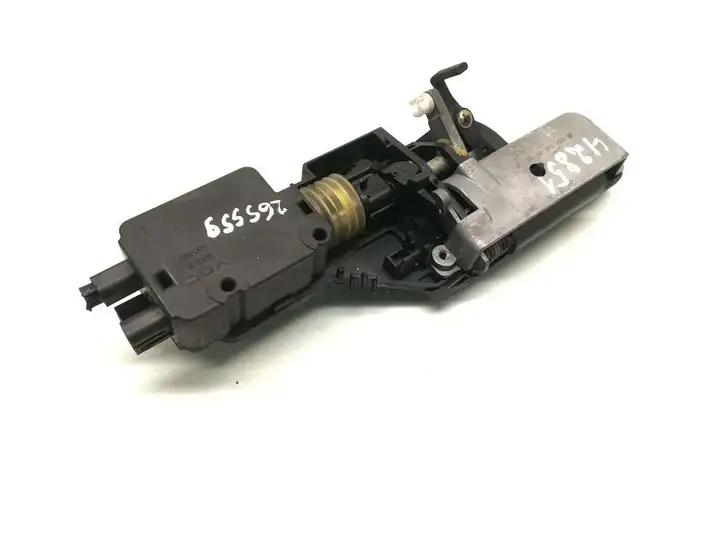 Mercedes-Benz ML W163 (1997 - 2005) 1637400593 Ручка крышки багажника — фото 1