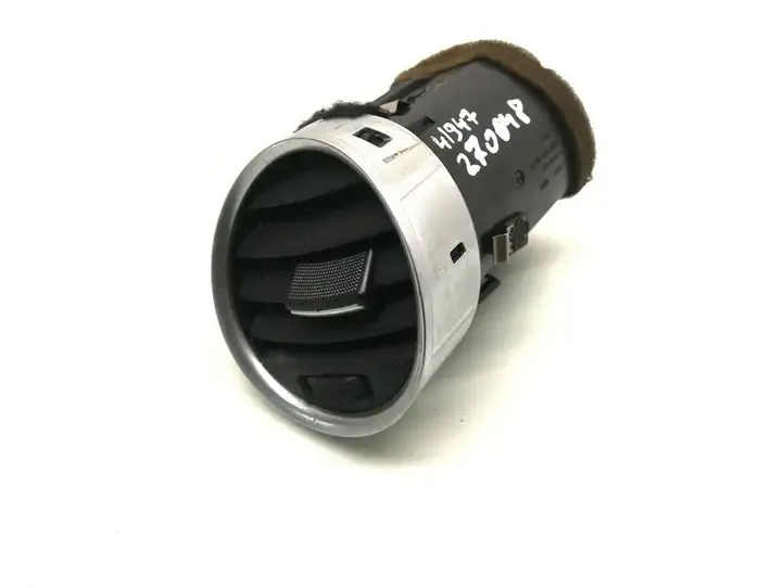 Audi A3/S3 8P (2003 - 2005) 8H0820901D Боковой воздушный дефлектор — фото 2