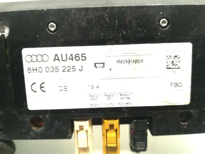 Audi A3/S3 8P (2003 - 2005) 8H0035225J Усилитель антенны — фото 5