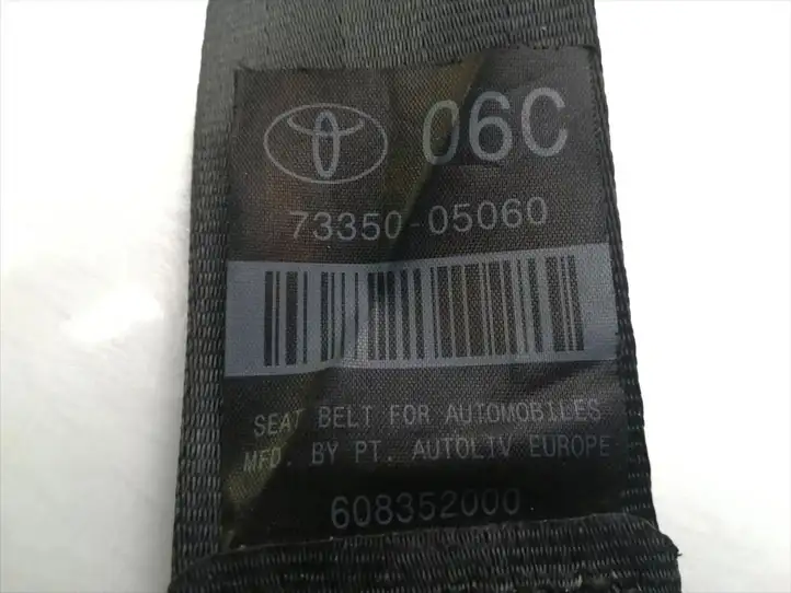 Toyota Avensis T270 (2012 - 2015) 73350-05060 Центральный ремень безопасности — фото 5