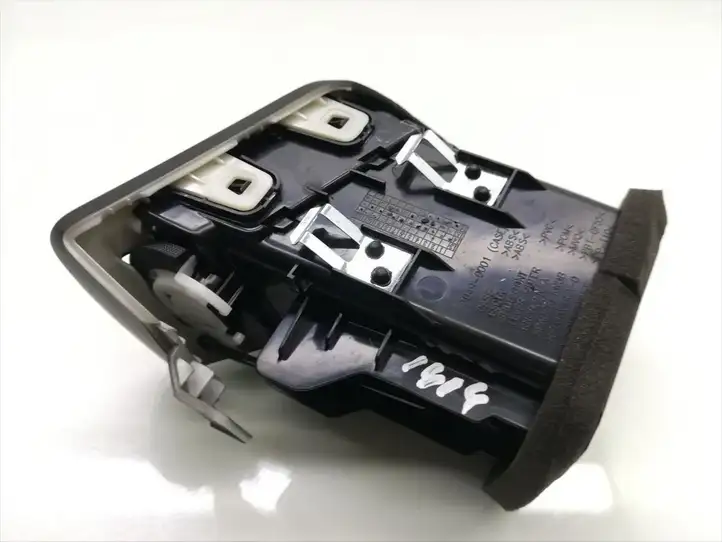 Nissan Qashqai (2013 - 2017) 68761-4EA0A Боковой воздушный дефлектор — фото 4