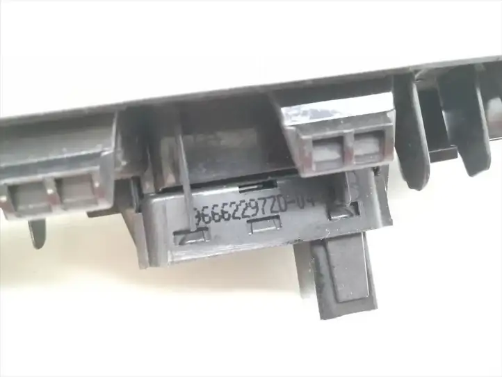 Peugeot 5008 (2013 - 2016) 96662297ZD Блок кнопок стеклоподъемников — фото 5
