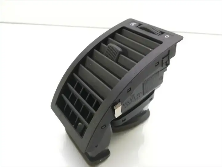 Volkswagen Polo (2001 - 2005) 6Q0819703 Боковой воздушный дефлектор — фото 2