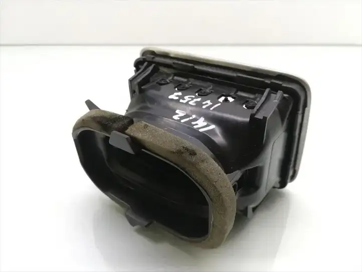 Volvo V70 (2007 - 2013) 30755178 Боковой воздушный дефлектор — фото 4