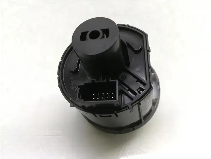 Skoda Octavia Mk3 (5E) (2013 - 2019) 5E0941431G Включатель фонарей — фото 3