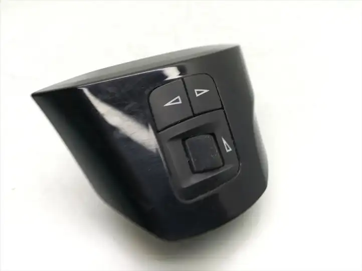 Opel Corsa D (2006 - 2010) 13222331 Кнопки на рулевом колесе — фото 3
