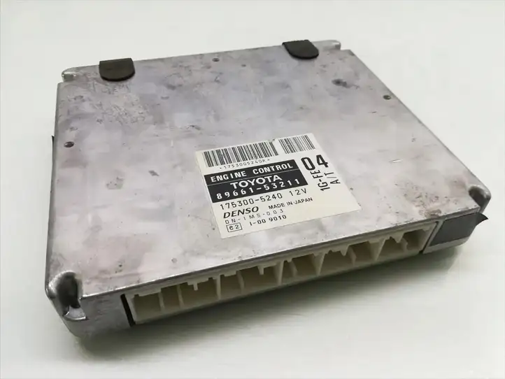 Lexus IS 200-300 (1999 - 2005) 89661-53211 Блок управления двигателем (ЭБУ) — фото 1