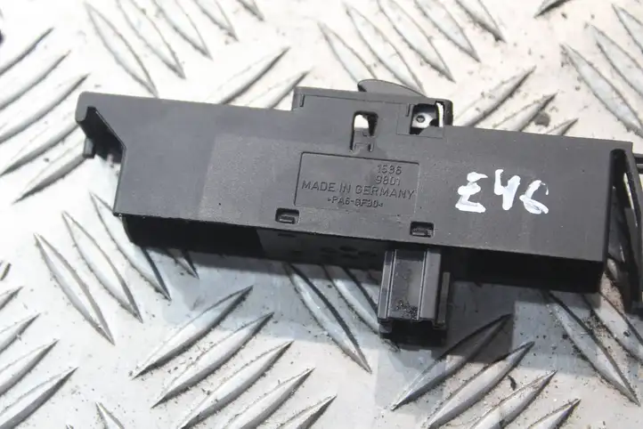 BMW 3 E46 (1998 - 2005) 6902177 Кнопка стеклоподъемников — фото 3