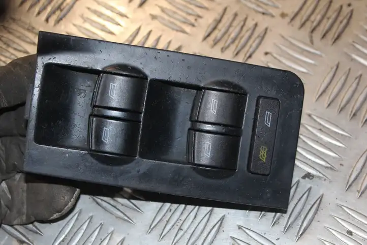 Audi A6 S6 C5 4B (1997 - 2001) 4B0959851 Блок кнопок стеклоподъемников — фото 1