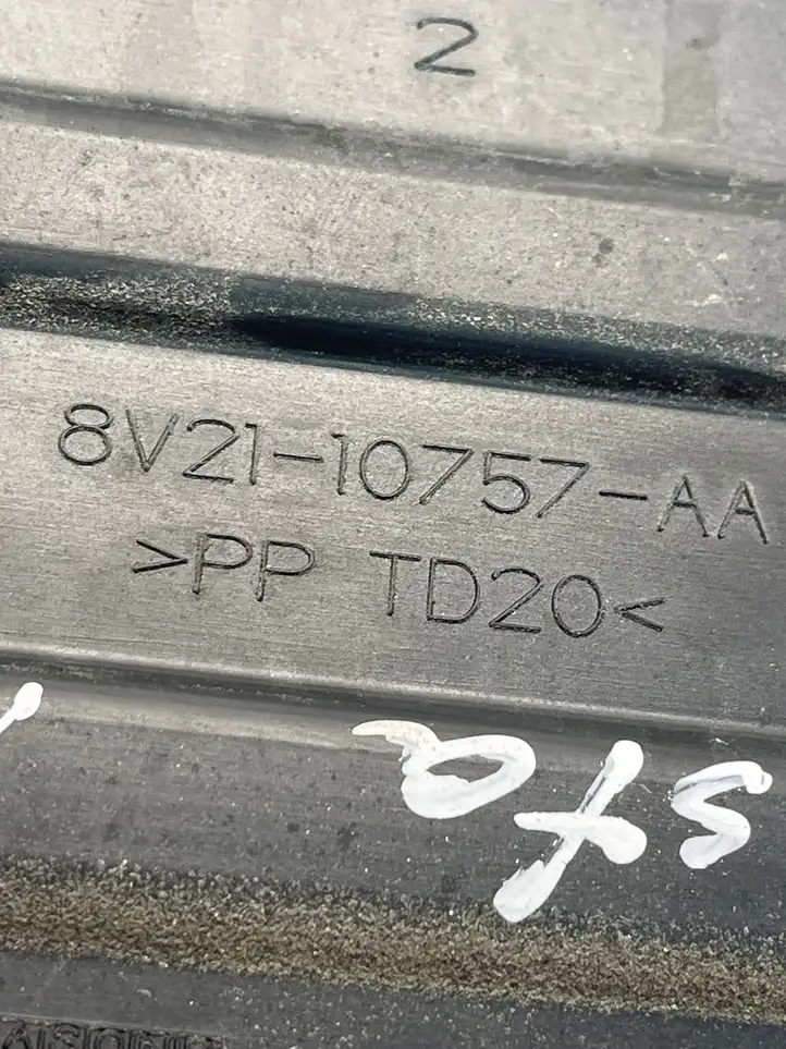 Ford Fiesta (2009 - 2012) 8V2110757AA Площадка аккумулятора — фото 3
