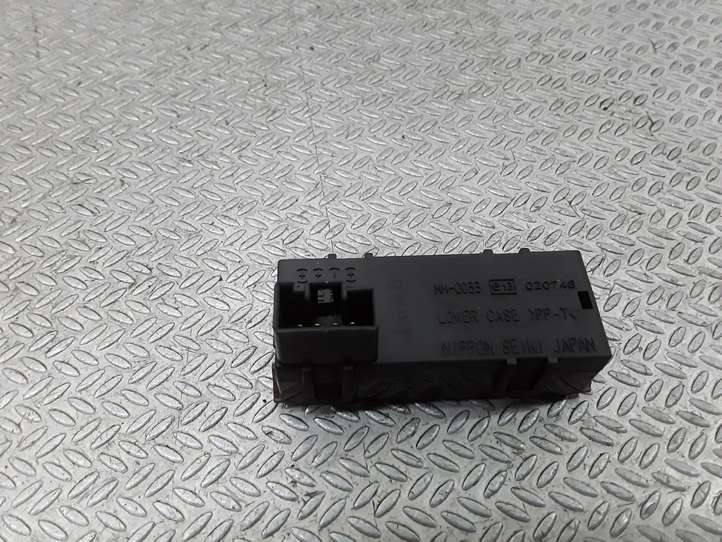 Mitsubishi Lancer (2003 - 2007)  MM0033 Часы