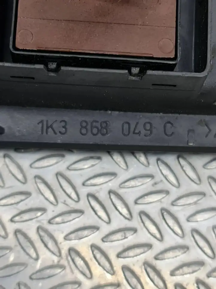 Volkswagen Golf V (2003 - 2009) 1K3868049C Блок кнопок стеклоподъемников — фото 5