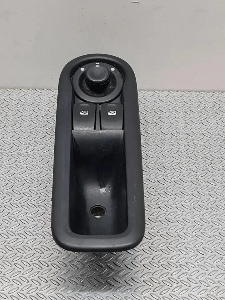 Renault Clio III (2005 - 2012) 254009494R Блок кнопок стеклоподъемников — фото 2