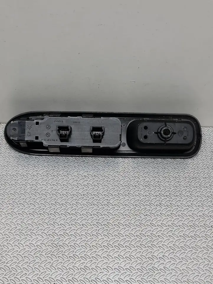 Peugeot 407 (2004 - 2011) 96468704XT Кнопка стеклоподъемников — фото 3