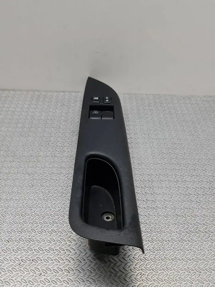 Nissan Micra (2010 - 2013) 809611HD6A Блок кнопок стеклоподъемников — фото 1