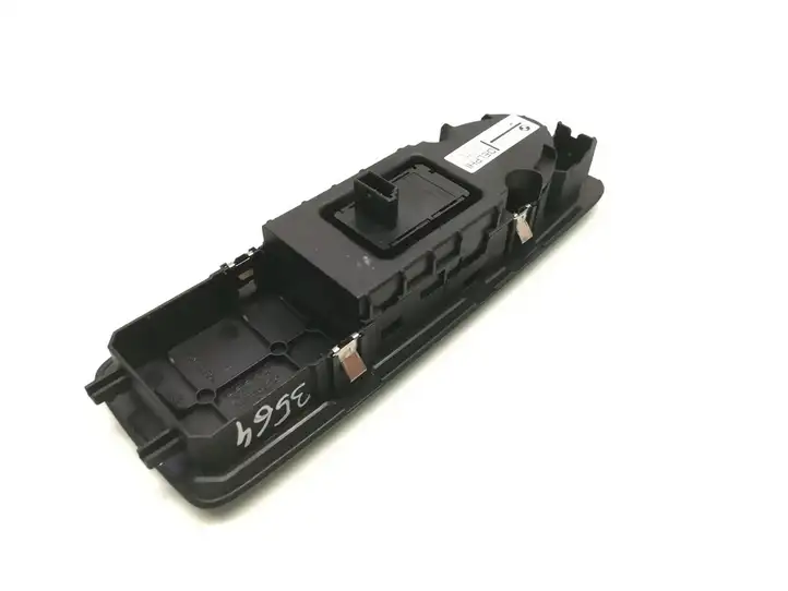 BMW 1 E81 E87 (2004 - 2011) 9163001 Кнопка стеклоподъемников — фото 3