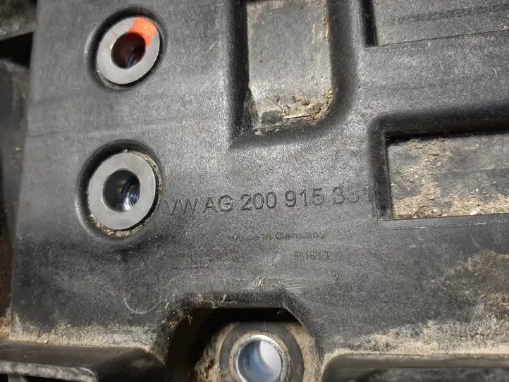 Volkswagen Polo VI (2015 - 2019) 200915331 Ящик аккумулятора — фото 3