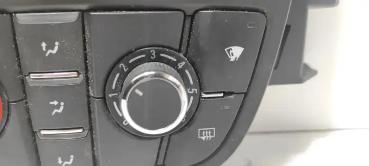 Opel Astra J (2009 - 2012) 13360093 Контроллер мультимедийной системы — фото 5