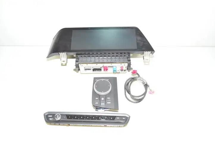 BMW 3 G20 G21 (2019 - ) 5A1D041 Магнитола / мультимедийная система — фото 1