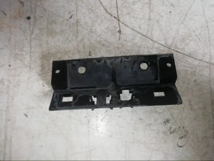 Land Rover Range Rover L322 (2005 - 2009) 5116703377102 Прочие детали салона — фото 2
