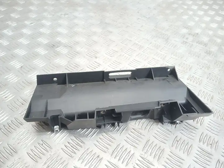 Land Rover Discovery 3 - LR3 (2004 - 2009) FCL500270B01 Прочие детали салона — фото 2