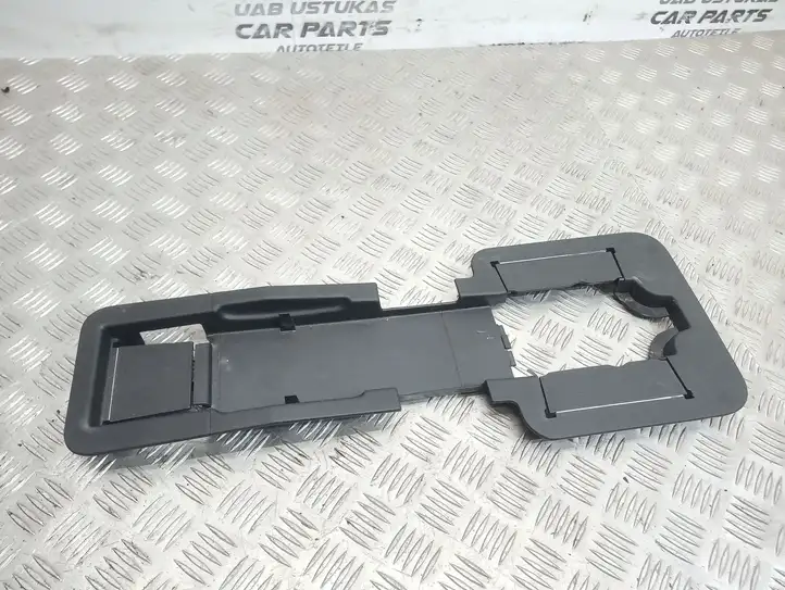 Land Rover Discovery 3 - LR3 (2004 - 2009) HXT500243 Прочие детали салона — фото 1
