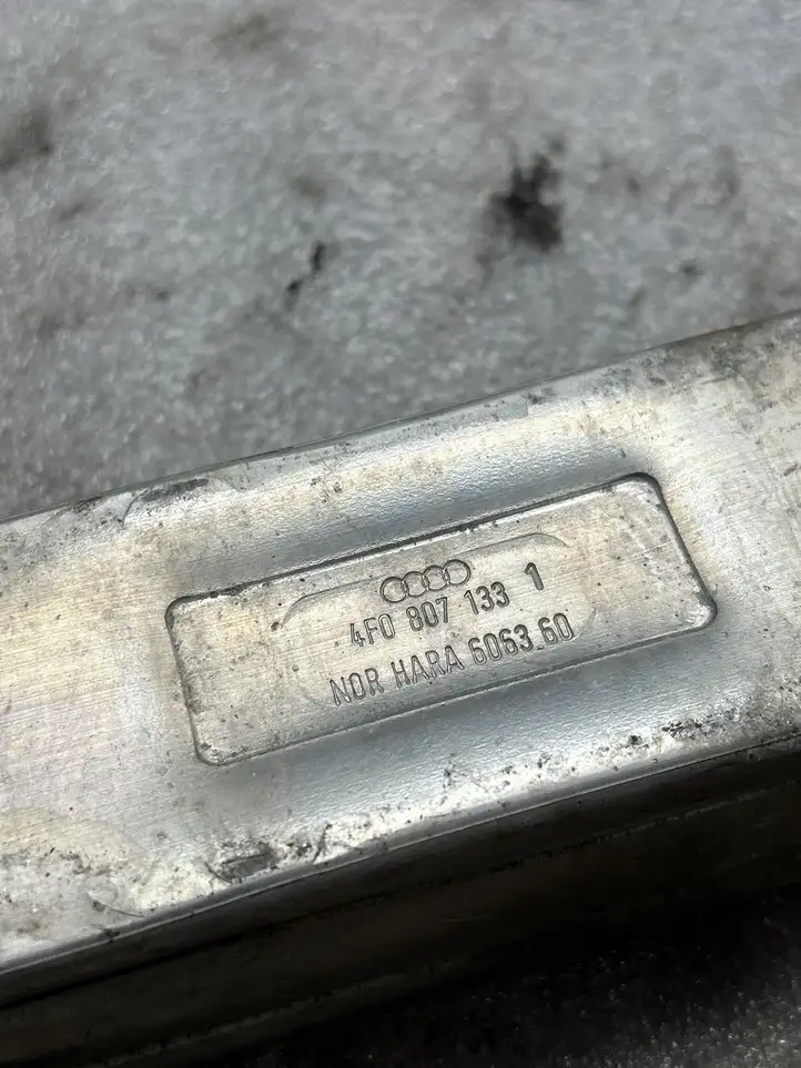 Audi A6 (2004 - 2008)  4F0807133 Другая деталь салона