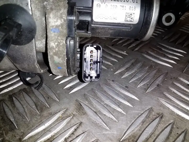 Citroen C4 Grand Picasso (2013 - 2016) 9807593080 Охладитель клапана EGR — фото 10
