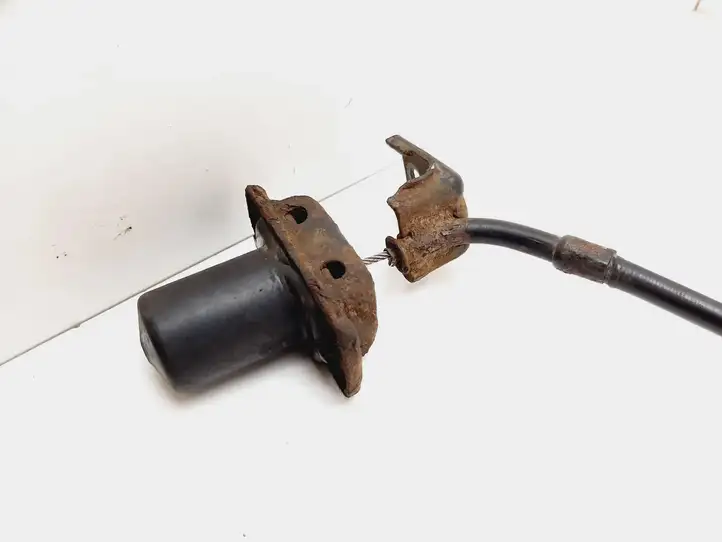 Mercedes-Benz Vito Viano W639 (2003 - 2010)  A6394000239 Kронштейн крепления запасного колеса