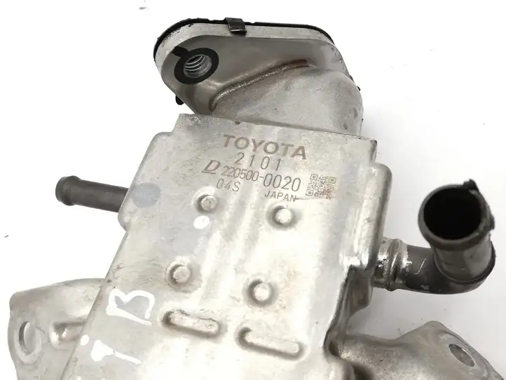 Toyota Yaris (2014 - 2019) 2205000020 Охладитель клапана EGR — фото 2