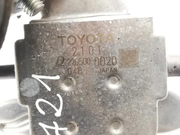 Toyota Yaris (2014 - 2019) 2205000020 Охладитель клапана EGR — фото 2