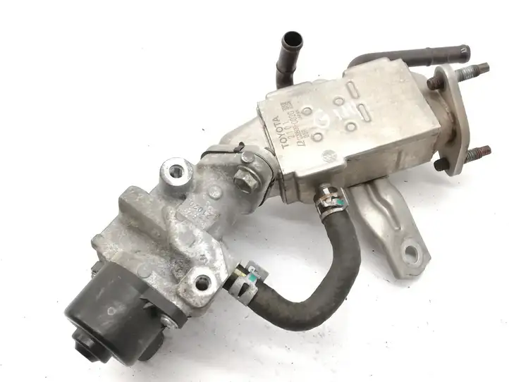 Toyota Yaris (2014 - 2019) 2205000020 Охладитель клапана EGR — фото 3