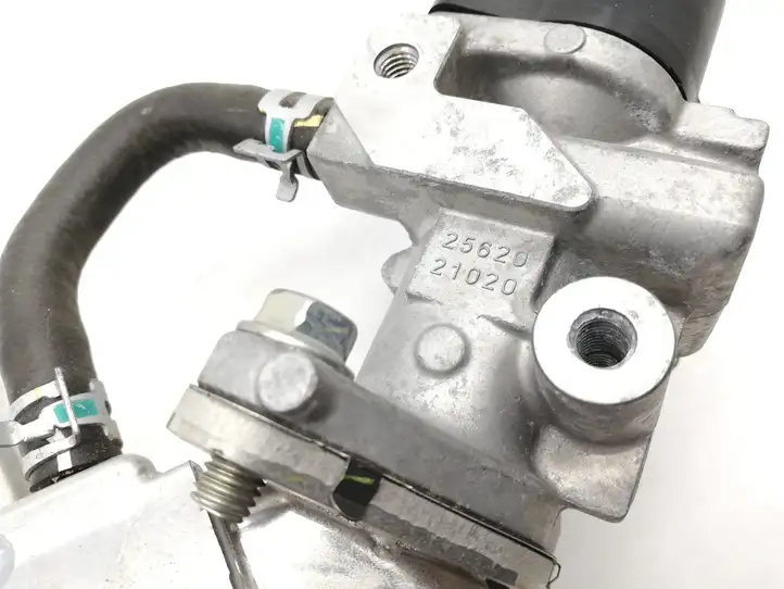 Toyota Yaris (2014 - 2019) 2205000020 Охладитель клапана EGR — фото 2