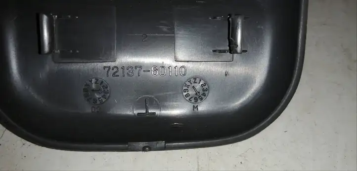 Toyota Prius (XW20) (2003 - 2009) 72137 60110 Прочие детали салона — фото 5