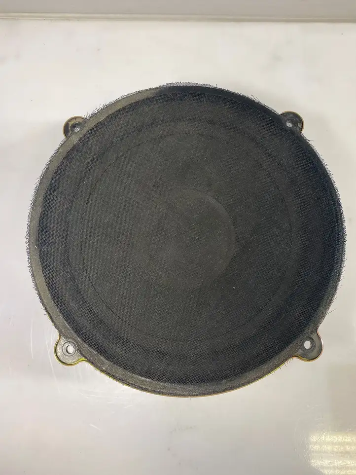 Chrysler 300C (2005 - 2011)  P05059064AB Громкоговоритель (громкоговорители) в заднем подоконнике