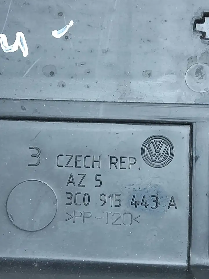 Skoda Superb B6 (3T) (2008 - 2015)  3C0915443A Ящик аккумулятора