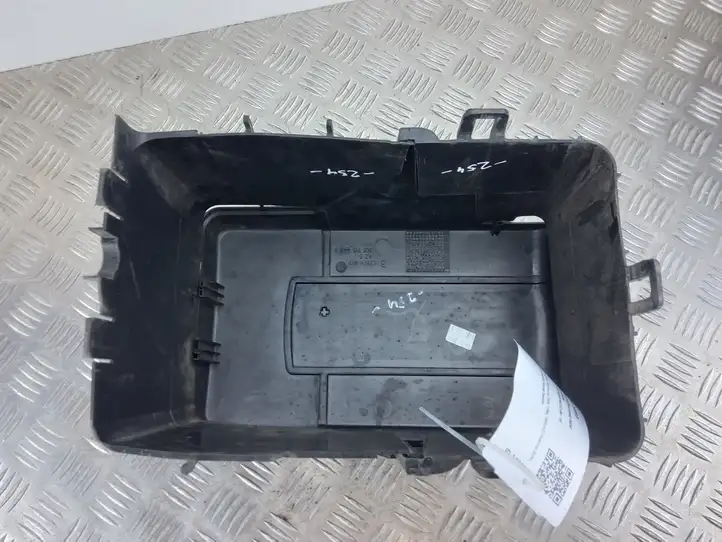 Skoda Superb B6 (3T) (2008 - 2015)  3C0915443A Ящик аккумулятора