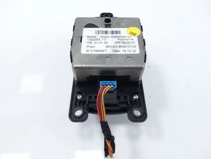 BMW 5 F10 F11 (2009 - 2016)  6582928669901 Мультимедийный контроллер