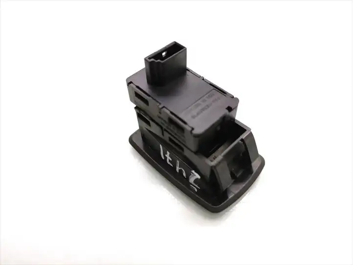 BMW 1 E81 E87 (2004 - 2011) 6945874 Кнопка стеклоподъемников — фото 4