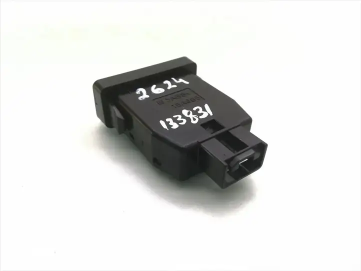 Toyota Prius (XW20) (2003 - 2009) 15A685 Кнопка парктроника — фото 2