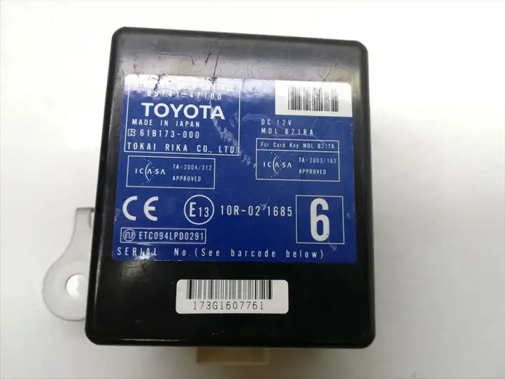 Toyota Prius (XW20) (2003 - 2009) 89741-47100 Блок управления дверью — фото 5