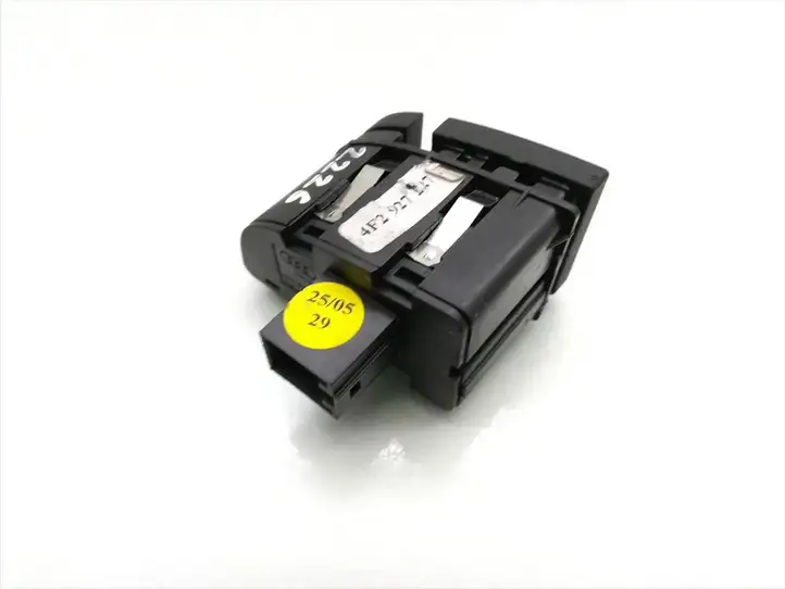 Audi A6 S6 C6 4F (2004 - 2008) 4F2927227 Другие включатели / ручки/ переключатели — фото 4
