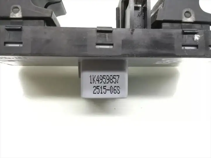 Volkswagen Jetta V (2005 - 2010) 1K4959857 Блок кнопок стеклоподъемников — фото 5