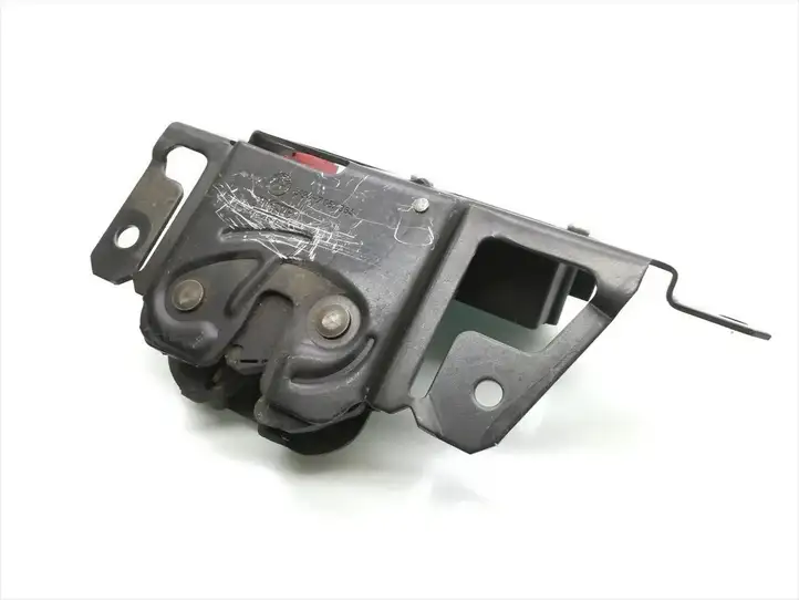 BMW X3 E83 (2003 - 2010) 7057364 Замок крышки багажника — фото 4