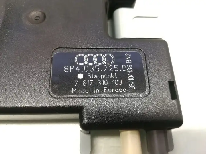 Audi A3/S3 8P (2008 - 2013) 8P4035225D Усилитель антенны — фото 5