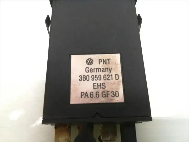 Volkswagen PASSAT B5.5 (2001 - 2005) 3B0959621D Кнопка обогрева стекла — фото 5