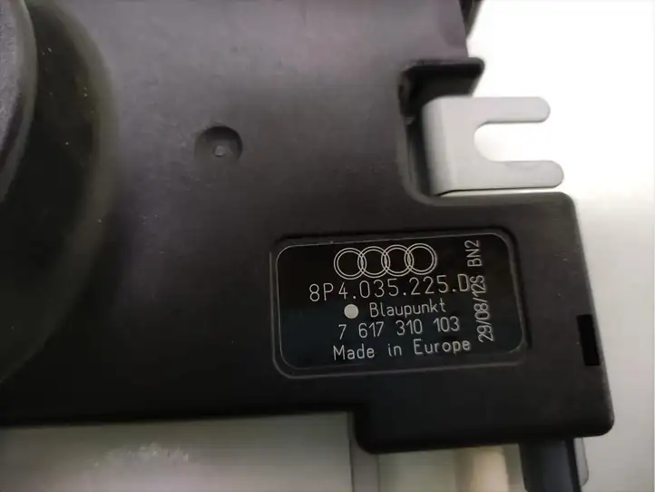Audi A3/S3 8P (2004 - 2008) 8P4035225D Усилитель антенны — фото 5