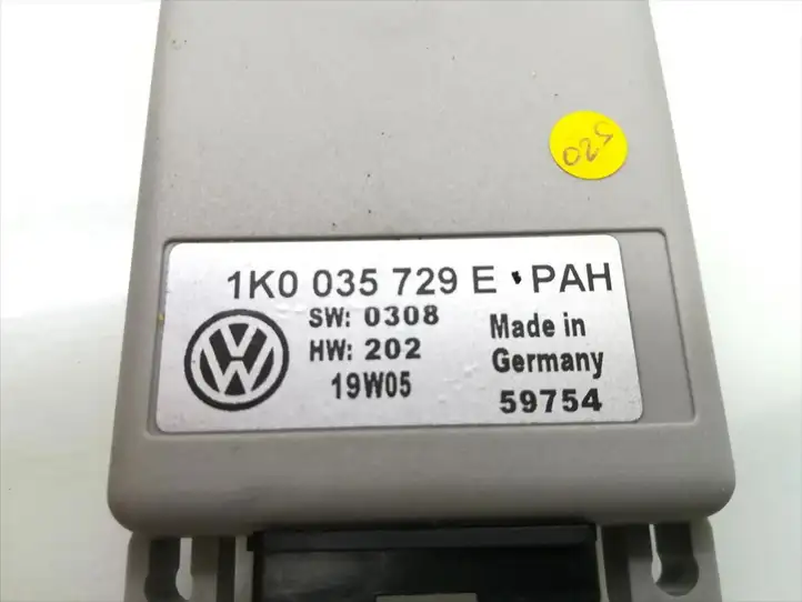 Volkswagen Touran I (2003 - 2010) 1K0035729E Блок GSM — фото 5