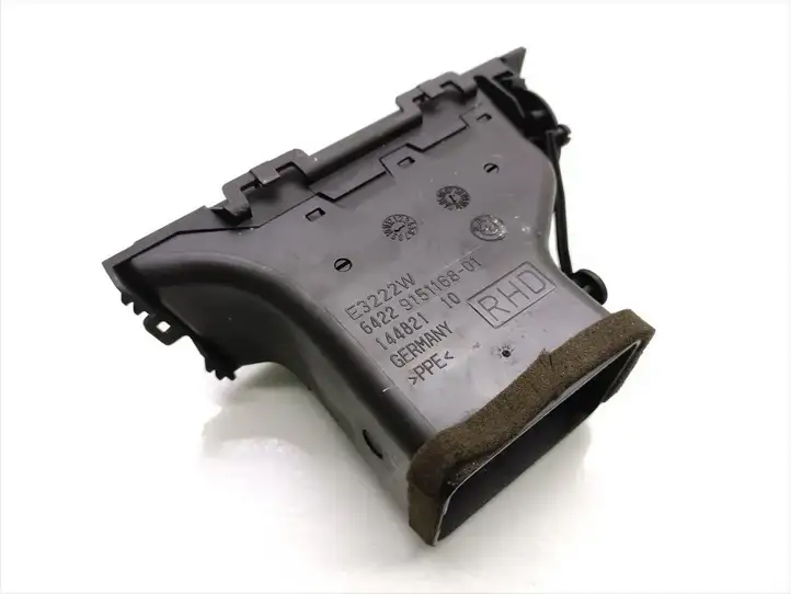BMW 3 E90 E91 (2005 - 2012) 9151168 Боковой воздушный дефлектор — фото 3