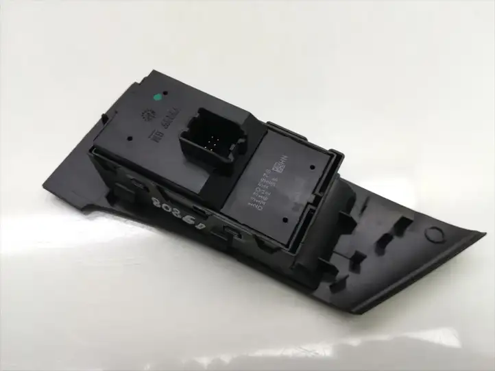 Opel Astra J (2009 - 2012) 13305978 Кнопка стеклоподъемников — фото 4